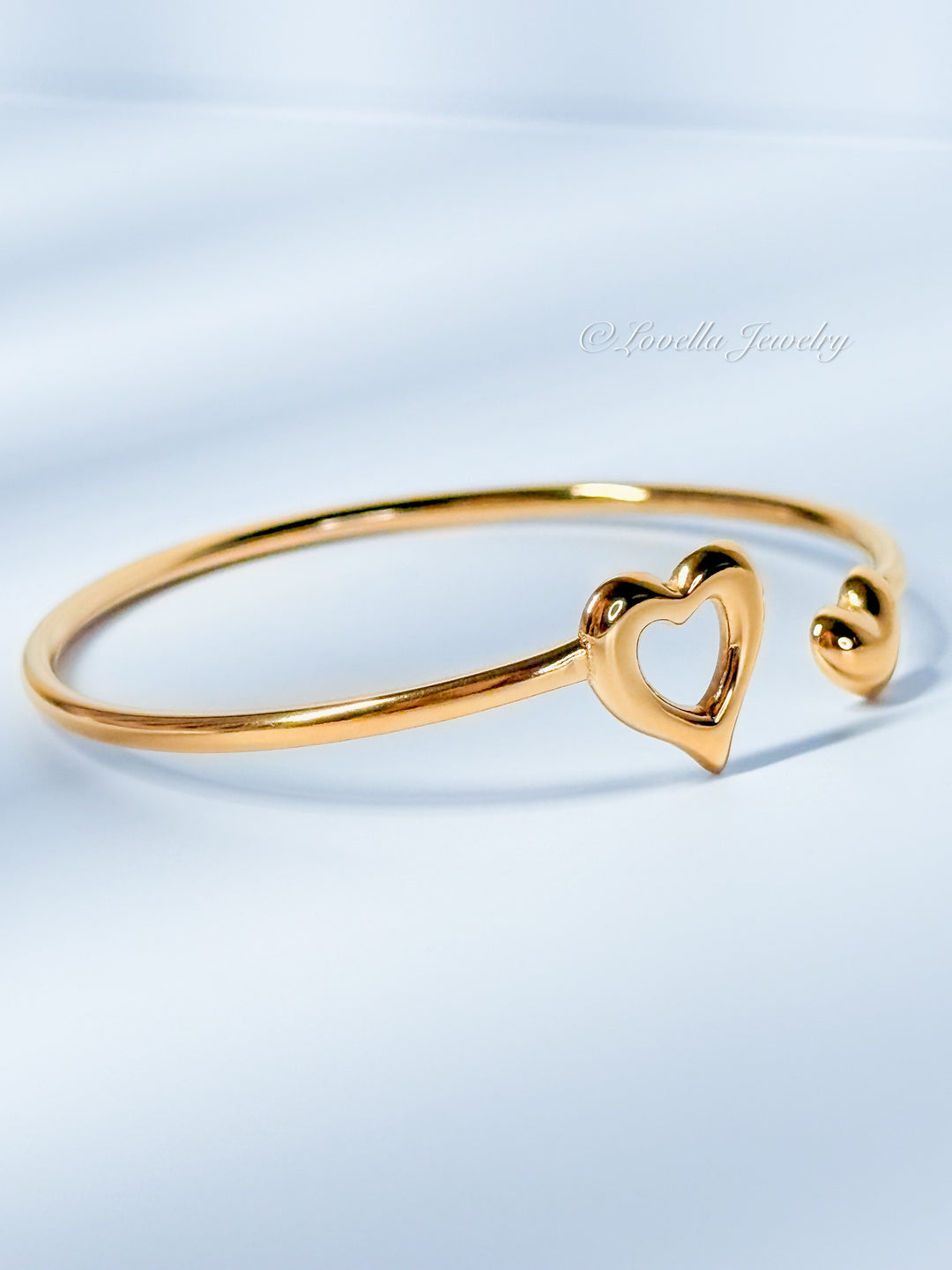 Open Heart Gold Bangle