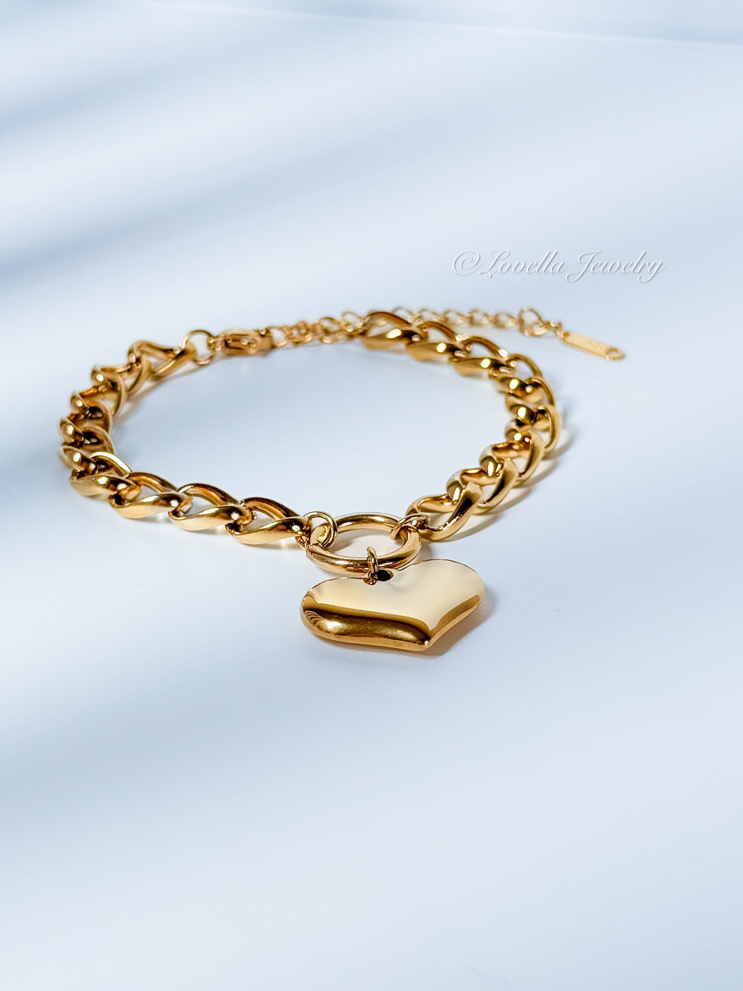Gold Heart Charm Link Bracelet