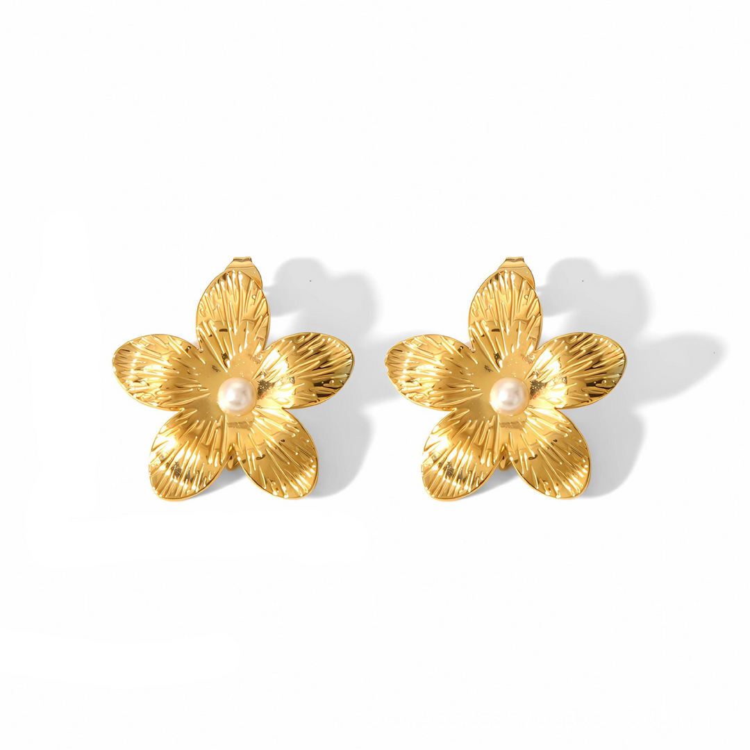 Pendientes de perlas florales dorados