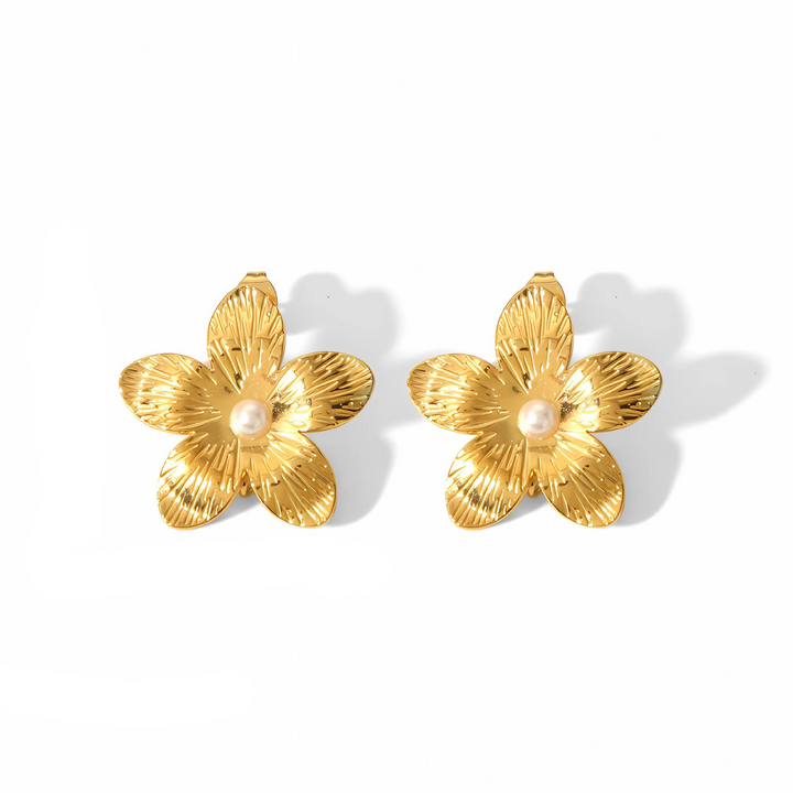 Pendientes de perlas florales dorados