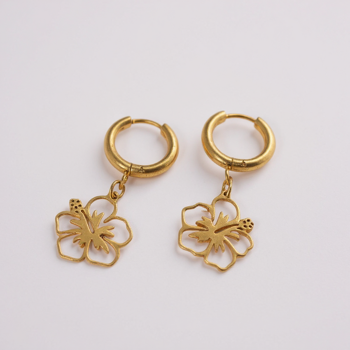 Maga Flower Hoop Earrings — Gold