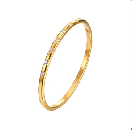 18K Gold Bangle Bracelet Collection – Elegant Stainless Steel Designs