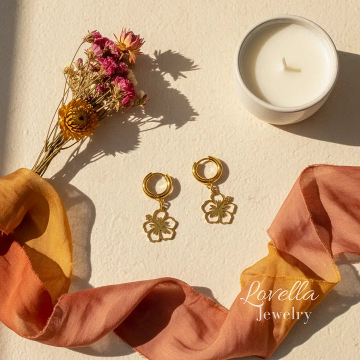 Pendientes de aro Maga Flower — Dorados