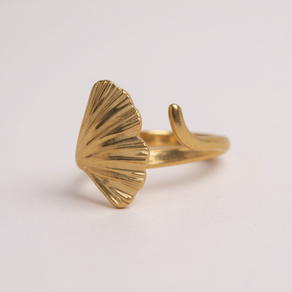 Open Leaf Ring – Gold