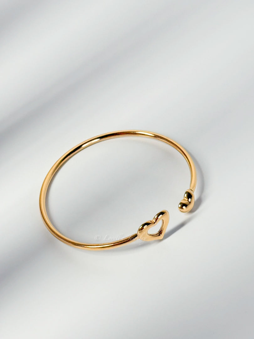 Open Heart Gold Bangle