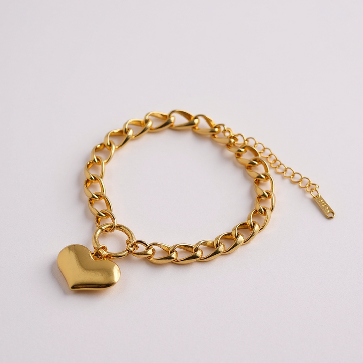 Gold Heart Charm Link Bracelet