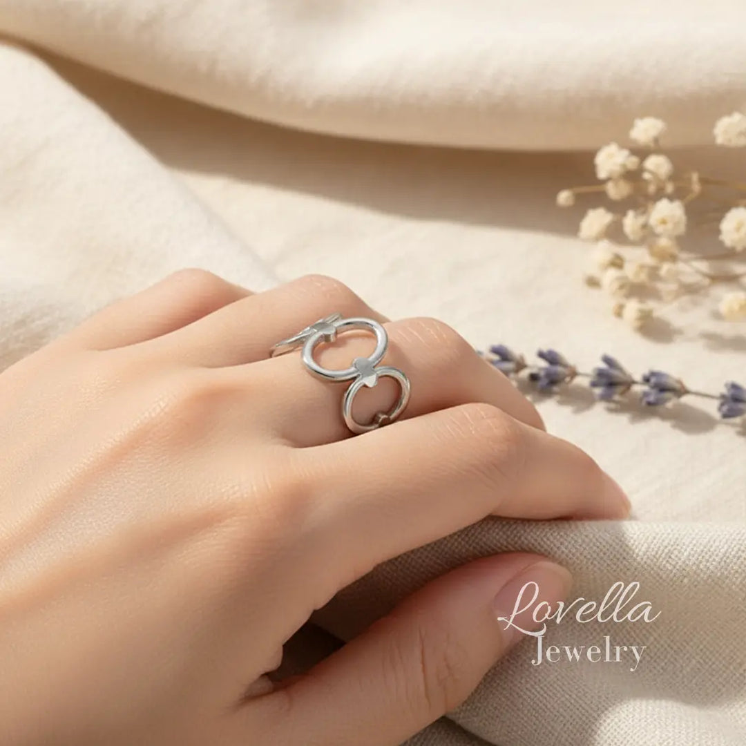 Linked circle ring on hand, gold adjustable fit  