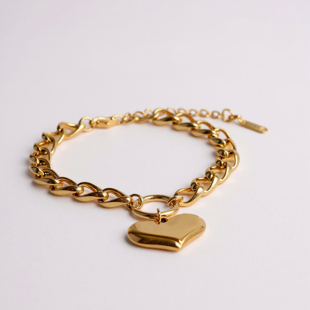 Gold Heart Charm Link Bracelet