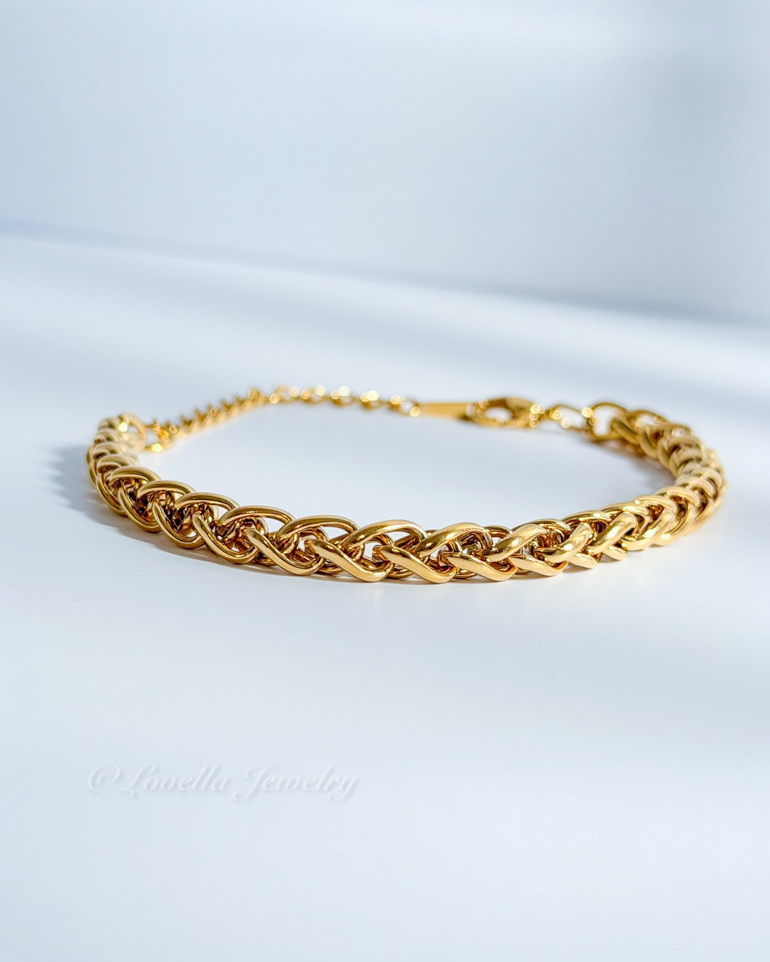 Golden Interlock Chain Bracelet