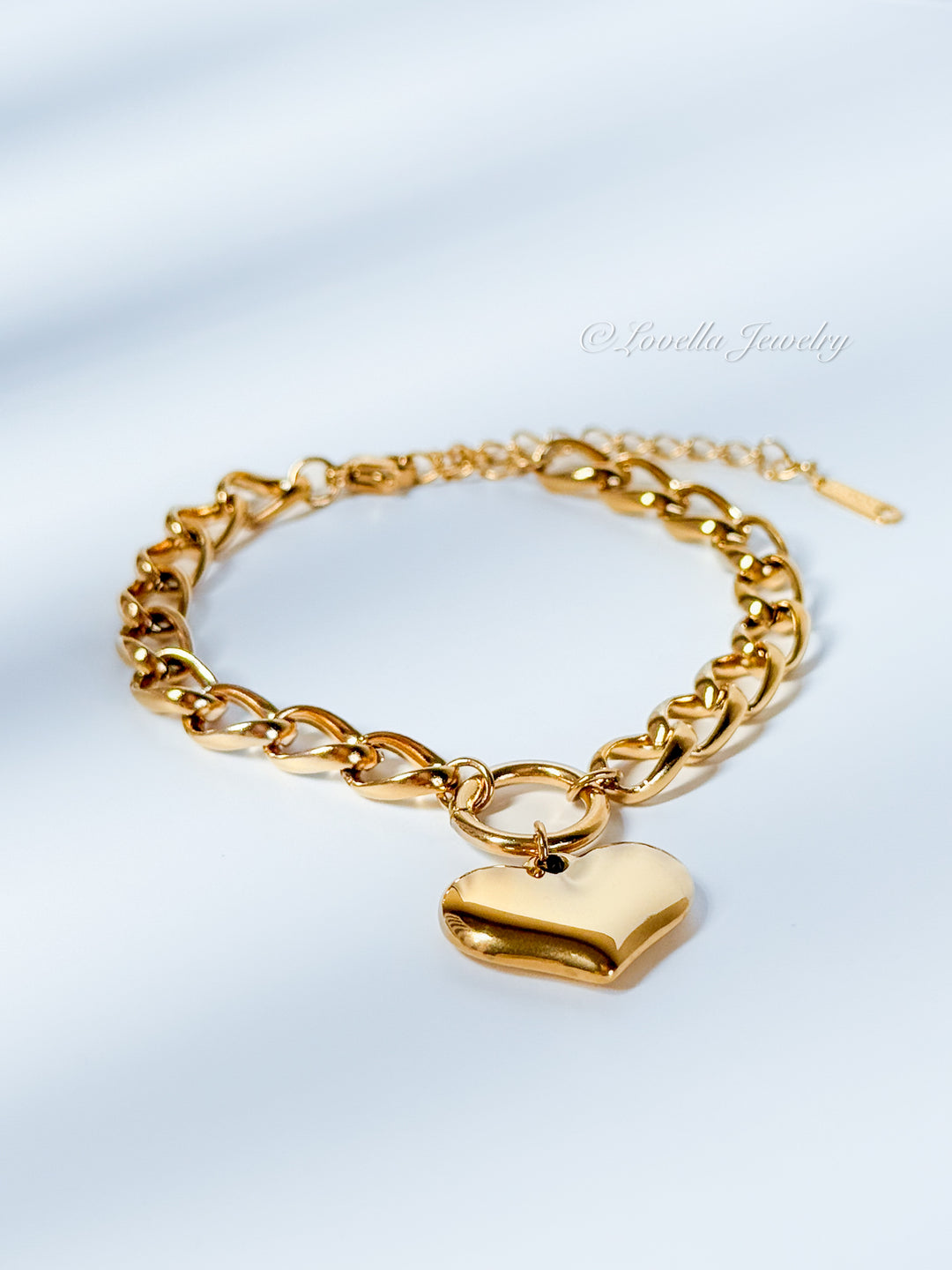 Gold Heart Charm Link Bracelet