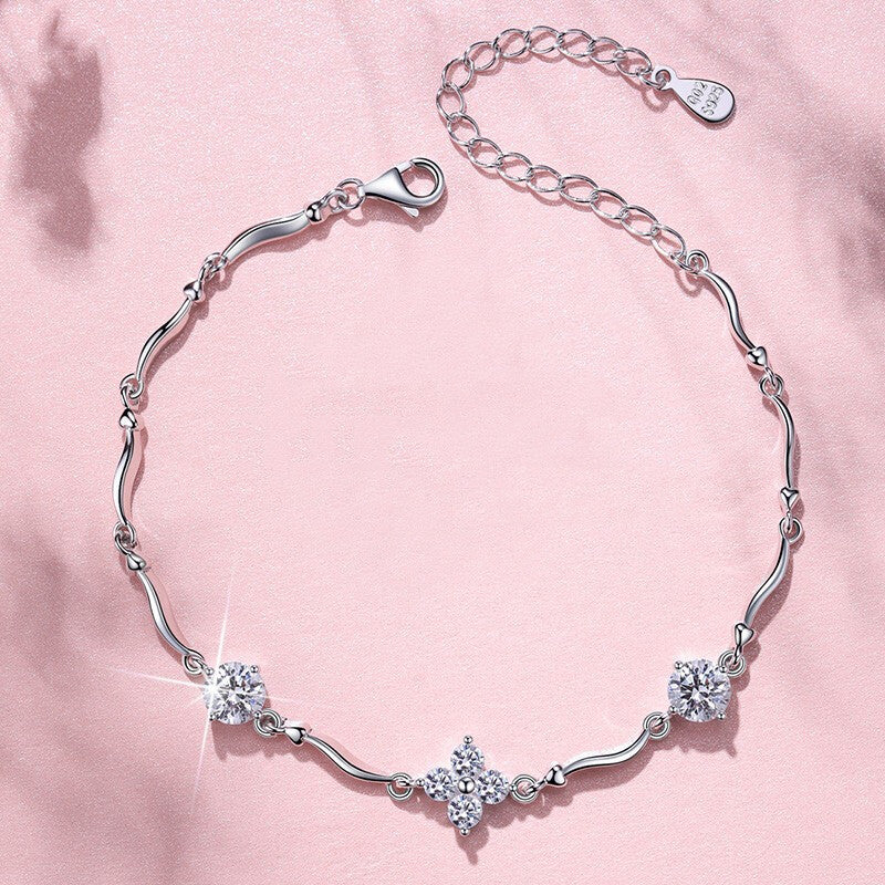 Pulsera de plata de ley con trébol de cuatro hojas