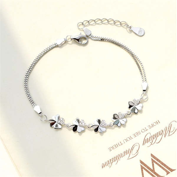 Silver Four-leaf clover bracelet