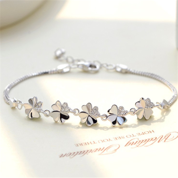 Silver Four-leaf clover bracelet